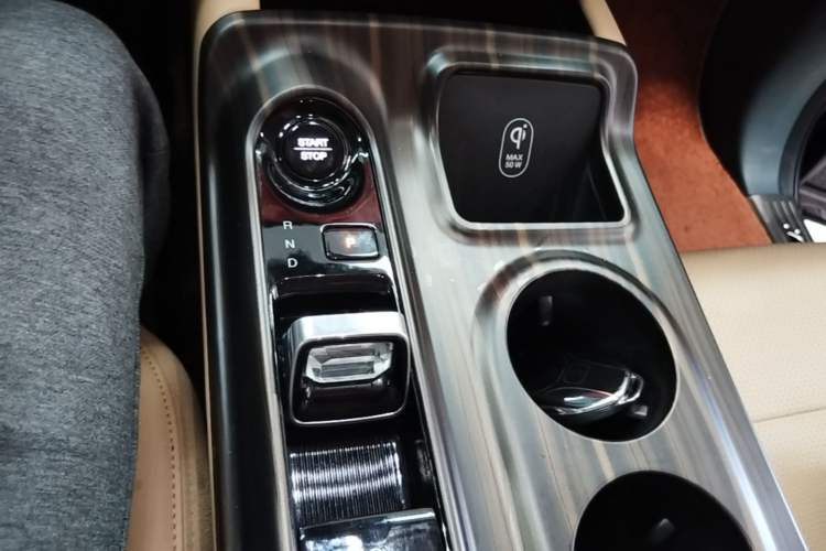 Used GAC Trumpchi E8 New Energy 2024 150km MAX Gear Lever