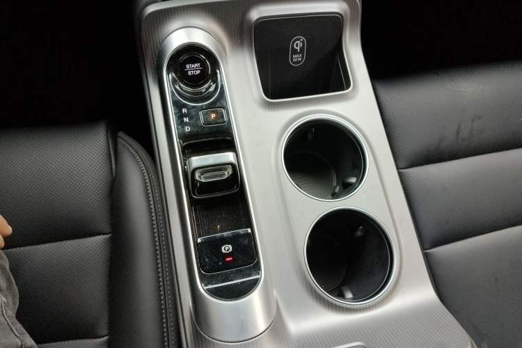 Used GAC Trumpchi E8 New Energy 2024 150km MAX Gear Lever
