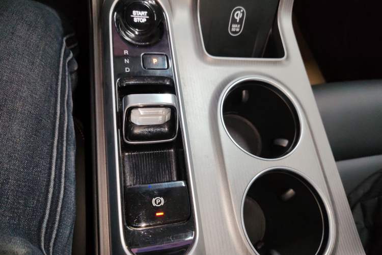 Used GAC Trumpchi E8 New Energy 2024 150km MAX Gear Lever