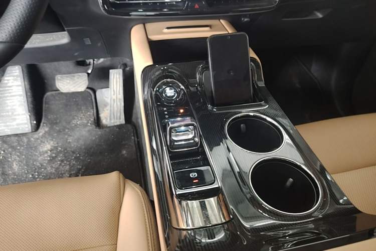 Used GAC Trumpchi E8 New Energy 2024 150km MAX+ Gear Lever