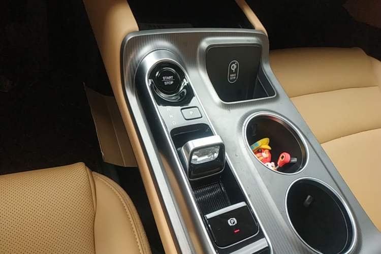 Used GAC Trumpchi E8 New Energy 2024 150km MAX Gear Lever