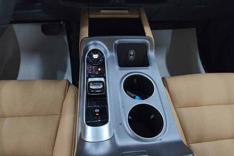 Used GAC Trumpchi E8 New Energy 2024 150km MAX Gear Lever
