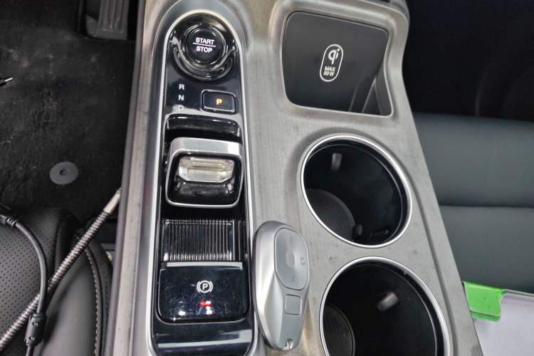 Used GAC Trumpchi E8 New Energy 2024 150km MAX Gear Lever