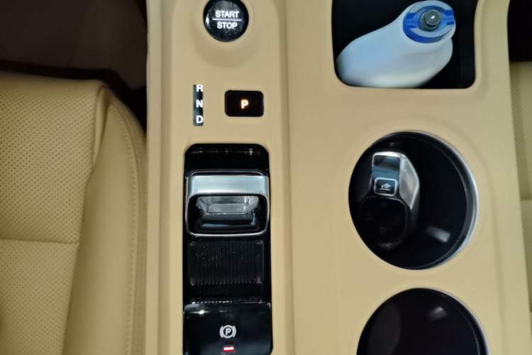 Used GAC Trumpchi E8 New Energy 2024 150km MAX Gear Lever