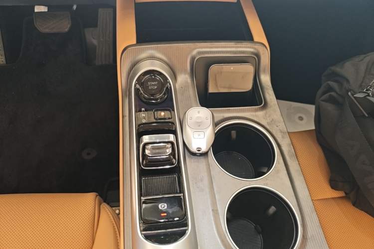 Used GAC Trumpchi E8 New Energy 2024 150km MAX Gear Lever