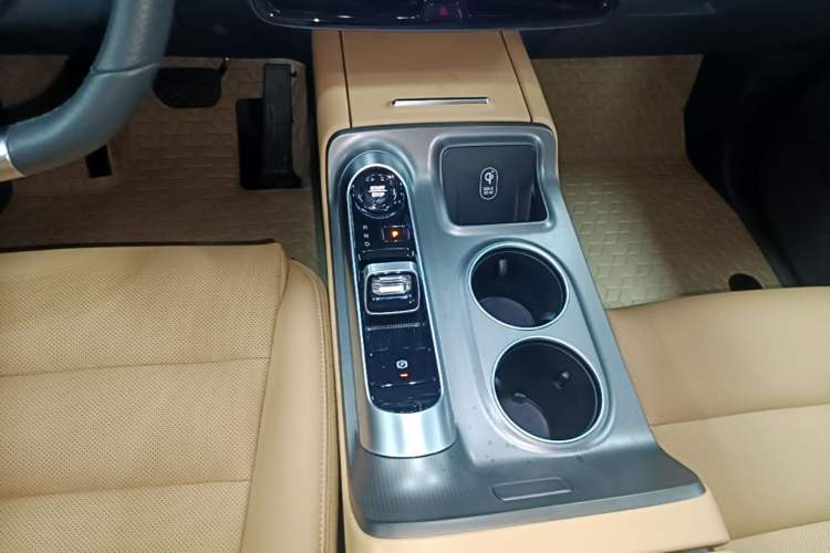 Used GAC Trumpchi E8 New Energy 2024 150km MAX Gear Lever
