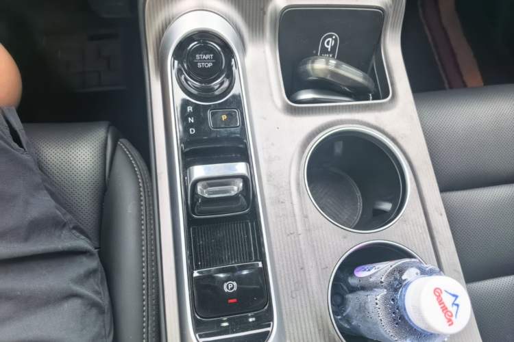 Used GAC Trumpchi E8 New Energy 2024 150km MAX Gear Lever