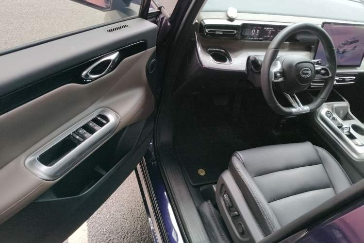 Used GAC Trumpchi E8 New Energy 2024 150km MAX Interior 3