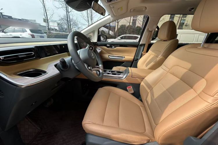 Used GAC Trumpchi E8 New Energy 2024 150km MAX Interior 3