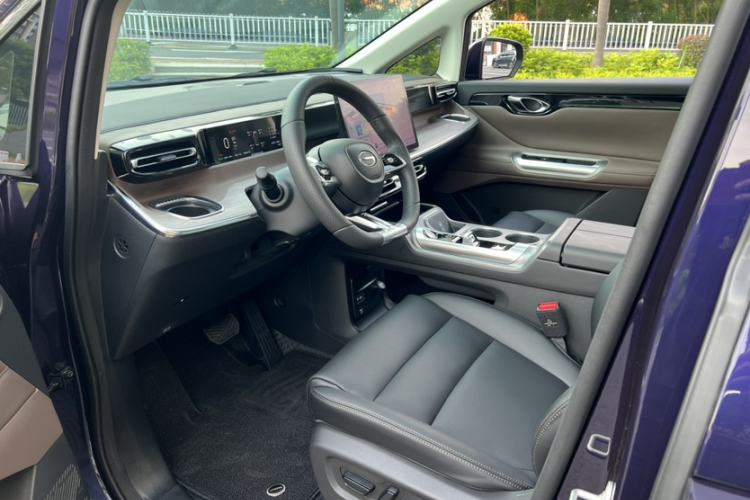 Used GAC Trumpchi E8 New Energy 2024 150km MAX Interior 5