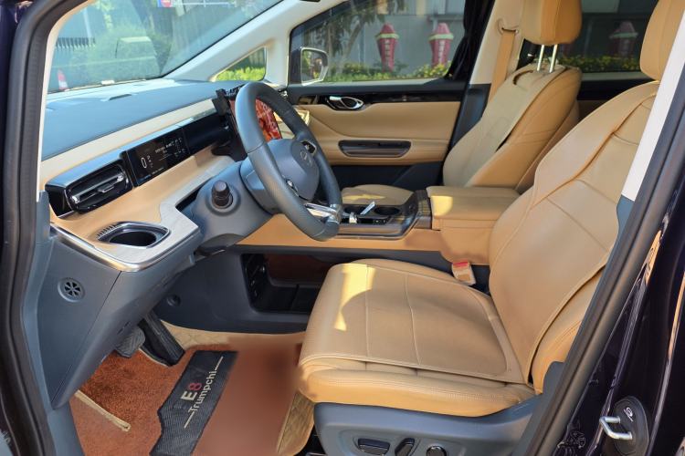 Used GAC Trumpchi E8 New Energy 2024 150km MAX Interior 9