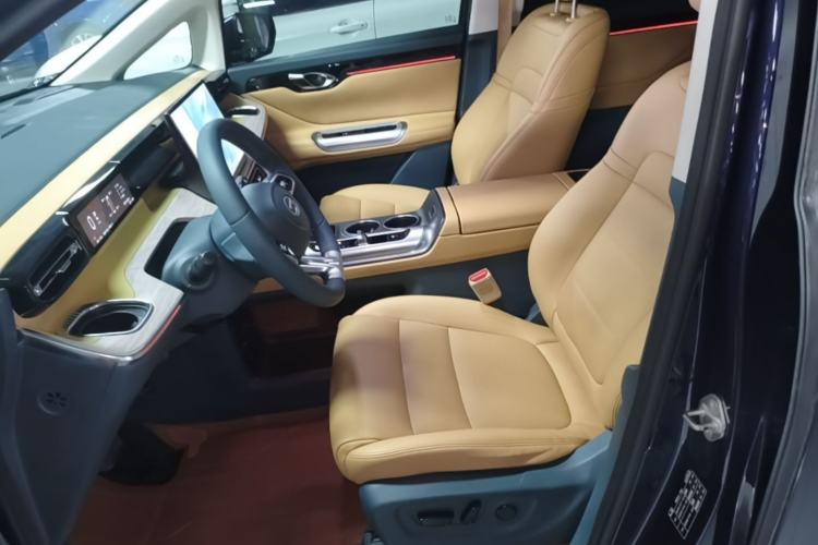 Used GAC Trumpchi E8 New Energy 2024 150km MAX Left Front Seat
