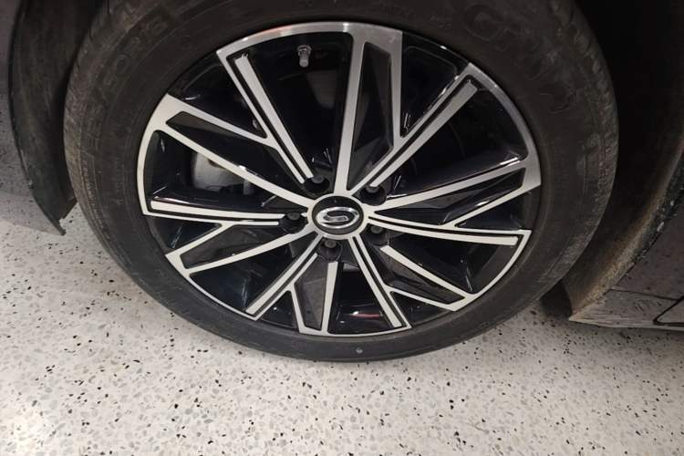 Used GAC Trumpchi E8 New Energy 2024 150km MAX Left Front Wheel Hub