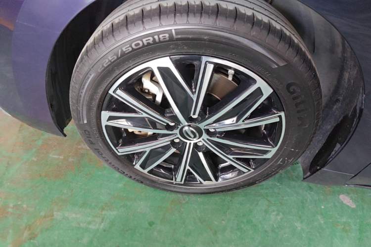 Used GAC Trumpchi E8 New Energy 2024 150km MAX Left Front Wheel Hub