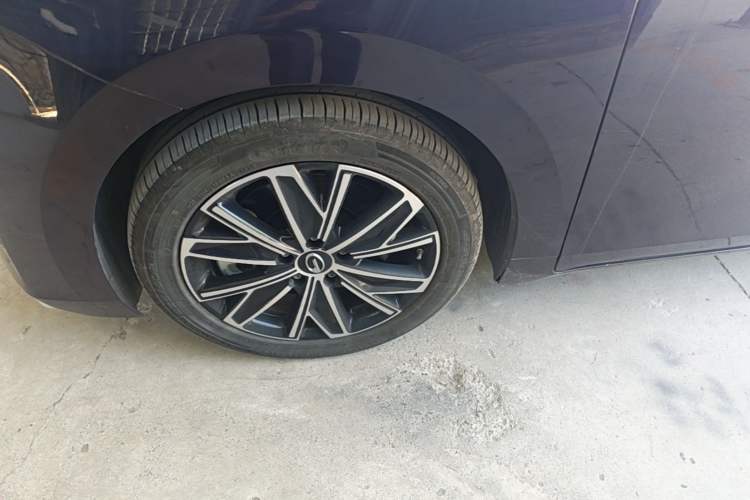 Used GAC Trumpchi E8 New Energy 2024 150km MAX Left Front Wheel Hub