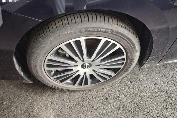 Used GAC Trumpchi E8 New Energy 2024 150km MAX+ Left Front Wheel Hub