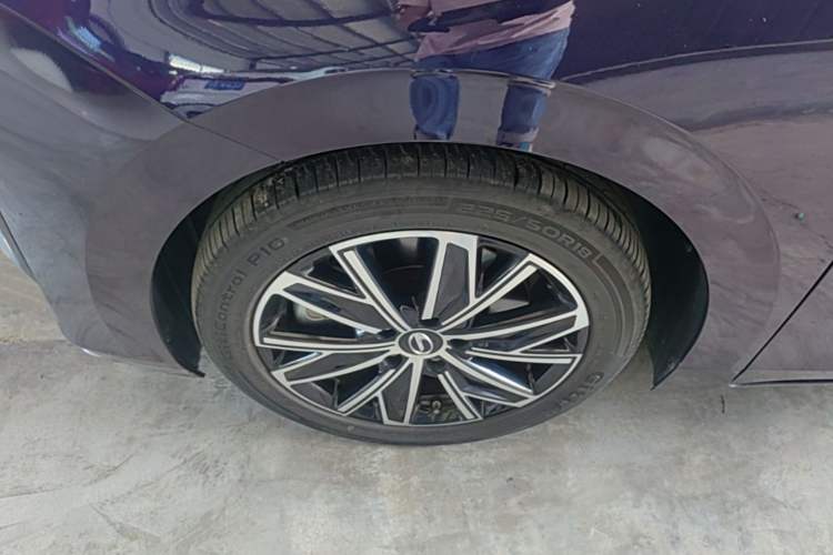 Used GAC Trumpchi E8 New Energy 2024 150km MAX Left Front Wheel Hub