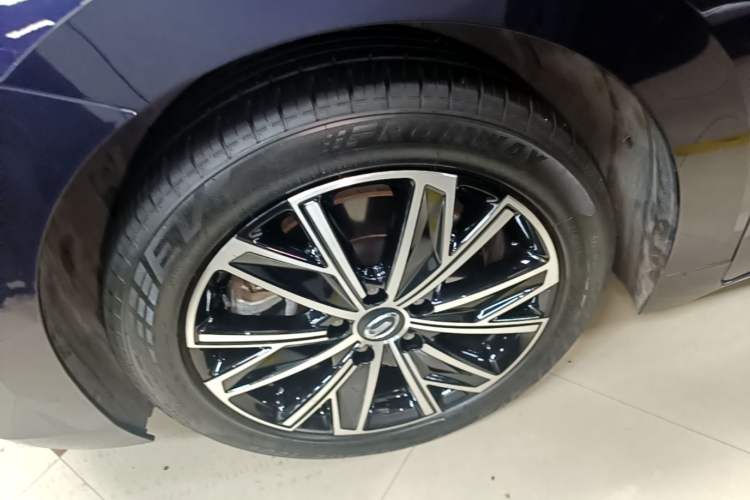 Used GAC Trumpchi E8 New Energy 2024 150km MAX Left Front Wheel Hub