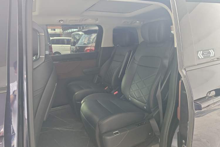 Used GAC Trumpchi E8 New Energy 2024 150km MAX+ Left Rear Seat