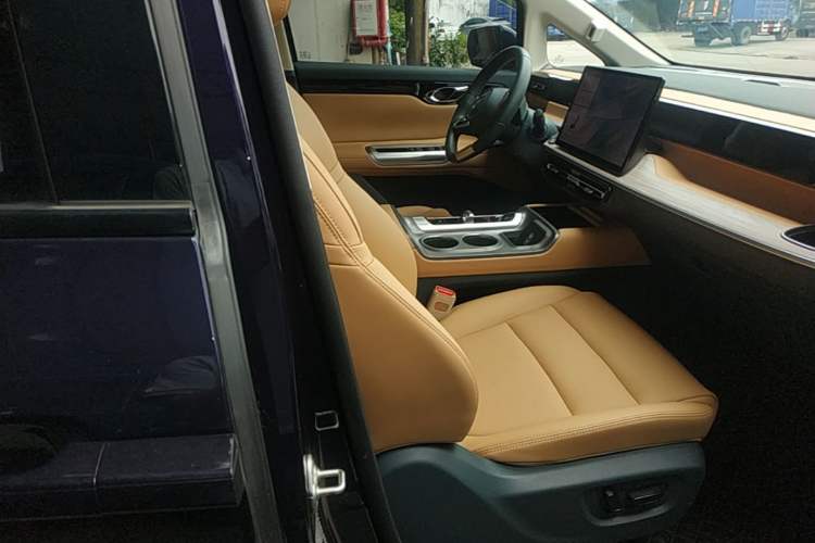 Used GAC Trumpchi E8 New Energy 2024 150km MAX Right Front Seat