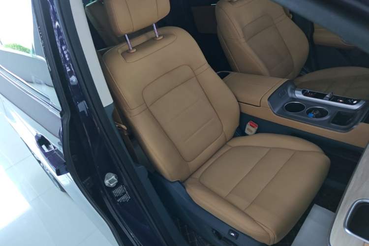 Used GAC Trumpchi E8 New Energy 2024 150km MAX Right Front Seat