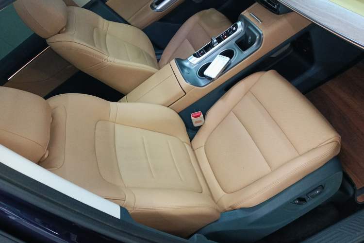 Used GAC Trumpchi E8 New Energy 2024 150km MAX Right Front Seat