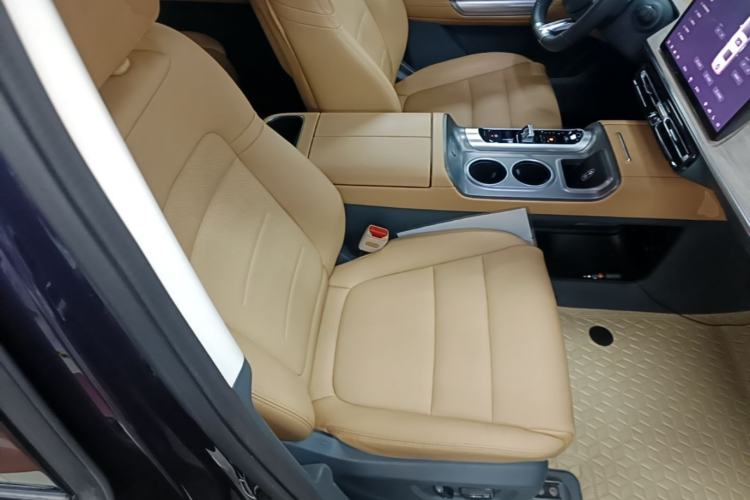 Used GAC Trumpchi E8 New Energy 2024 150km MAX Right Front Seat