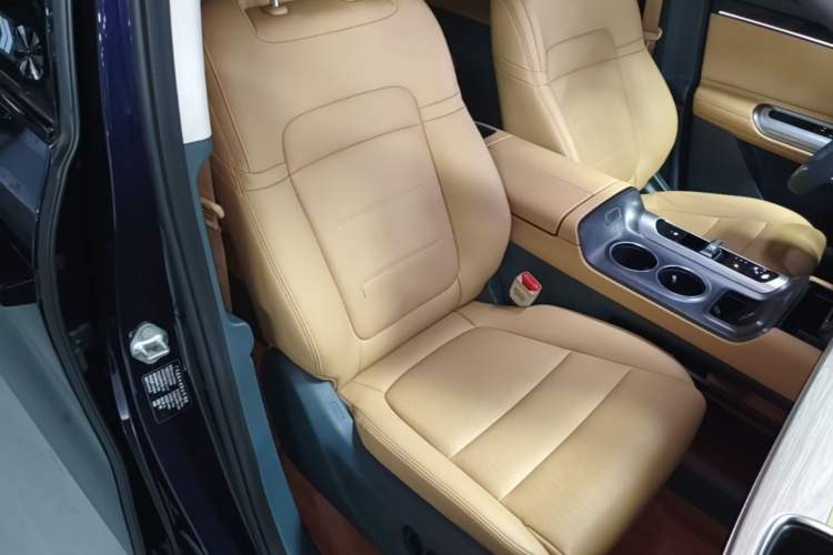 Used GAC Trumpchi E8 New Energy 2024 150km MAX Right Front Seat