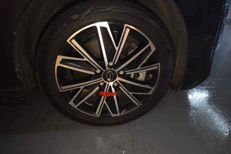 Used GAC Trumpchi E8 New Energy 2024 150km MAX Right Front Wheel Hub