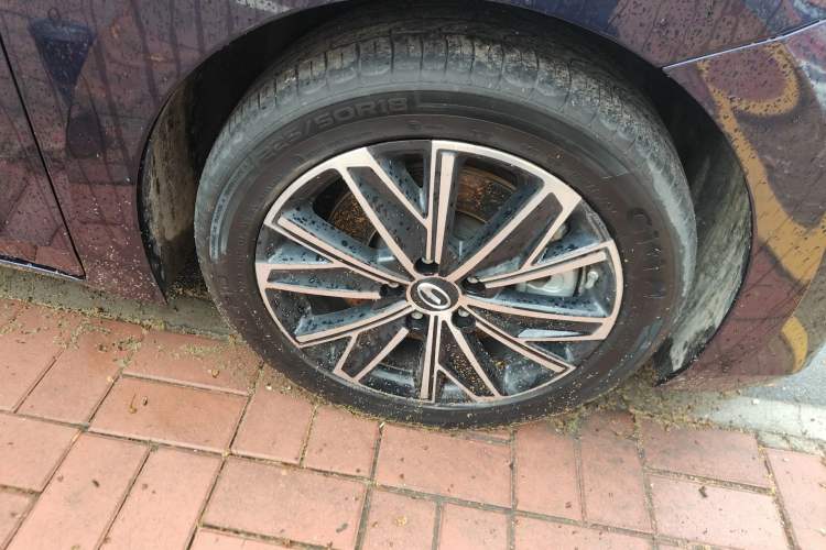 Used GAC Trumpchi E8 New Energy 2024 150km MAX Right Front Wheel Hub