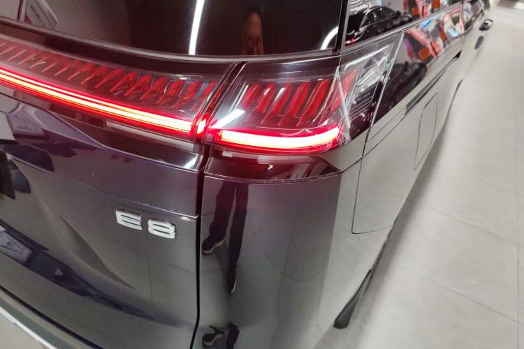 Used GAC Trumpchi E8 New Energy 2024 150km MAX Right Rear Taillight
