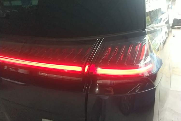 Used GAC Trumpchi E8 New Energy 2024 150km MAX Right Rear Taillight