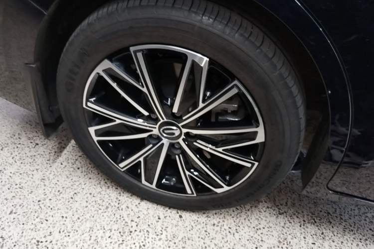Used GAC Trumpchi E8 New Energy 2024 150km MAX Right Rear Wheel Hub