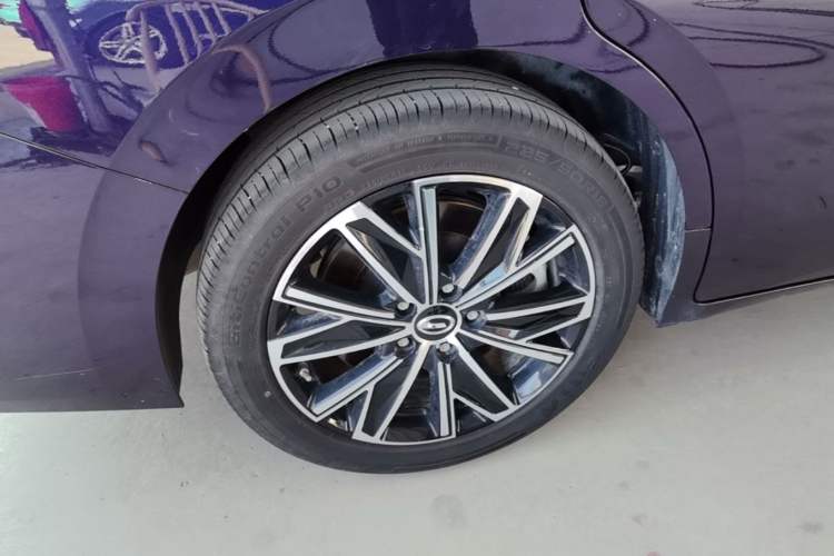 Used GAC Trumpchi E8 New Energy 2024 150km MAX Right Rear Wheel Hub