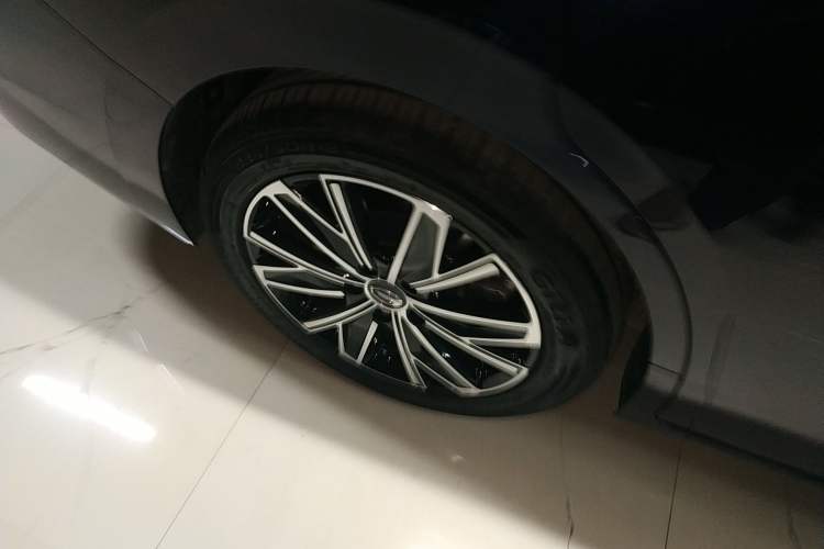 Used GAC Trumpchi E8 New Energy 2024 150km MAX Right Rear Wheel Hub