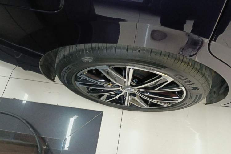Used GAC Trumpchi E8 New Energy 2024 150km MAX Right Rear Wheel Hub