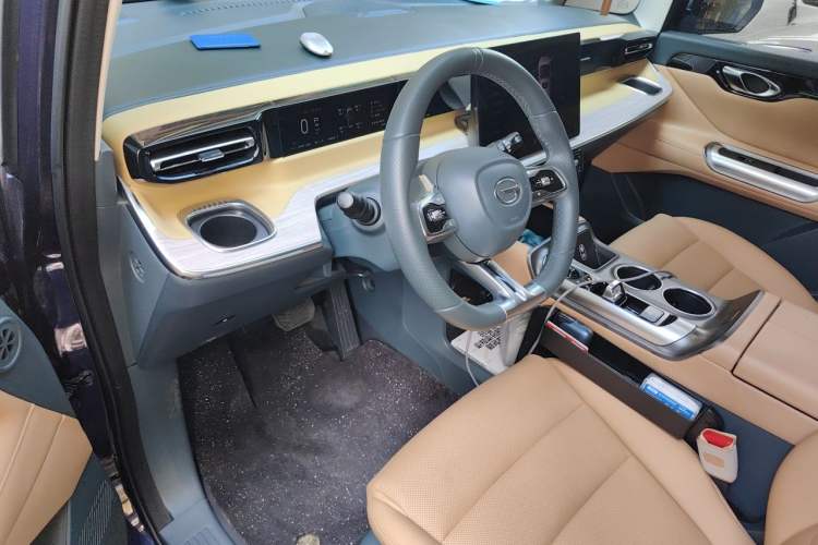 Used GAC Trumpchi E8 New Energy 2024 150km MAX Steering Wheel