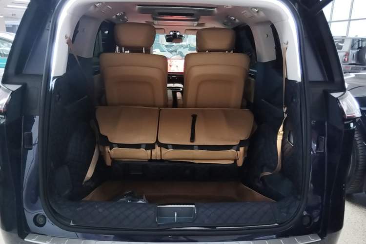 Used GAC Trumpchi E8 New Energy 2024 150km MAX Trunk