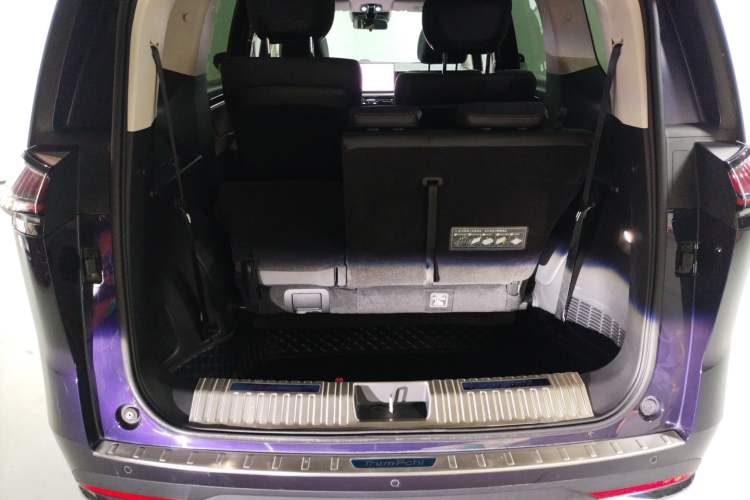 Used GAC Trumpchi E8 New Energy 2024 150km MAX Trunk