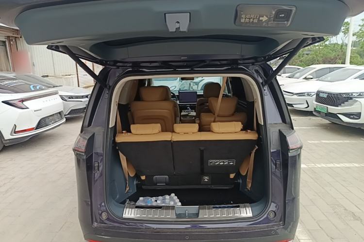Used GAC Trumpchi E8 New Energy 2024 150km MAX Trunk