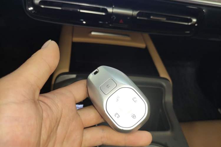Used GAC Trumpchi E8 New Energy 2024 150km MAX Vehicle Key