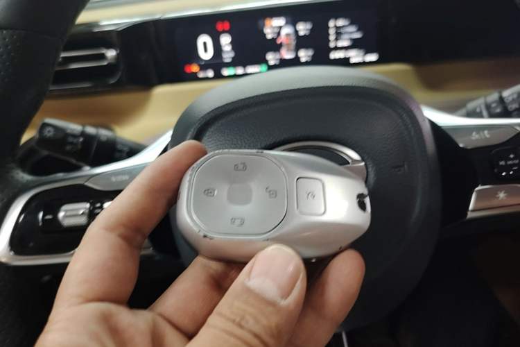 Used GAC Trumpchi E8 New Energy 2024 150km MAX Vehicle Key