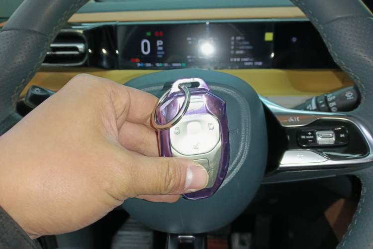 Used GAC Trumpchi E8 New Energy 2024 150km MAX Vehicle Key
