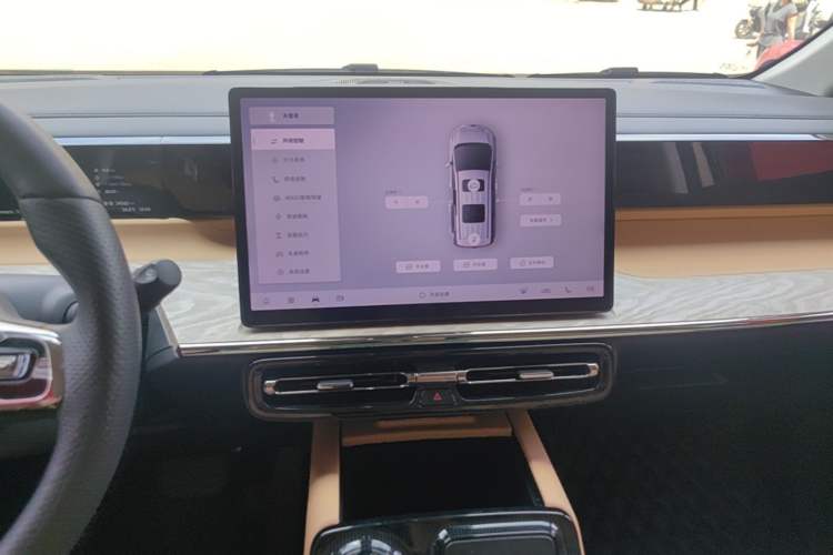 Used GAC Trumpchi E8 New Energy 2024 150km MAX+ Audio And AC Panel