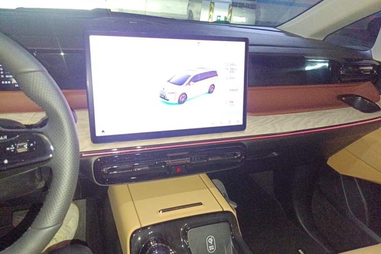 Used GAC Trumpchi E8 New Energy 2024 150km MAX+ Audio And AC Panel