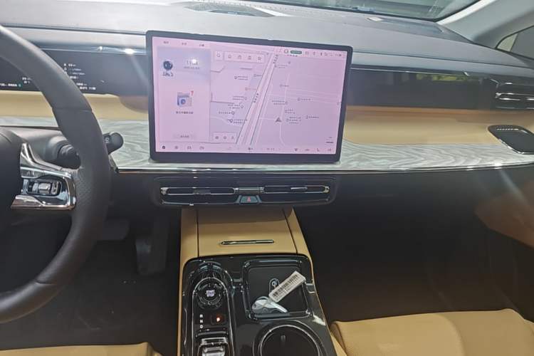 Used GAC Trumpchi E8 New Energy 2024 150km MAX+ Audio And AC Panel
