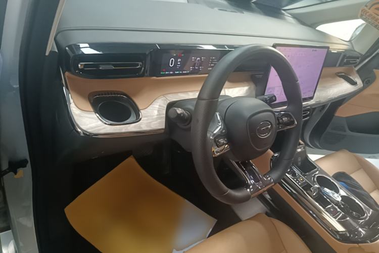 Used GAC Trumpchi E8 New Energy 2024 150km MAX+ Center Console
