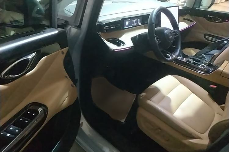 Used GAC Trumpchi E8 New Energy 2024 150km Longteng Glorious+ Driver Seat
