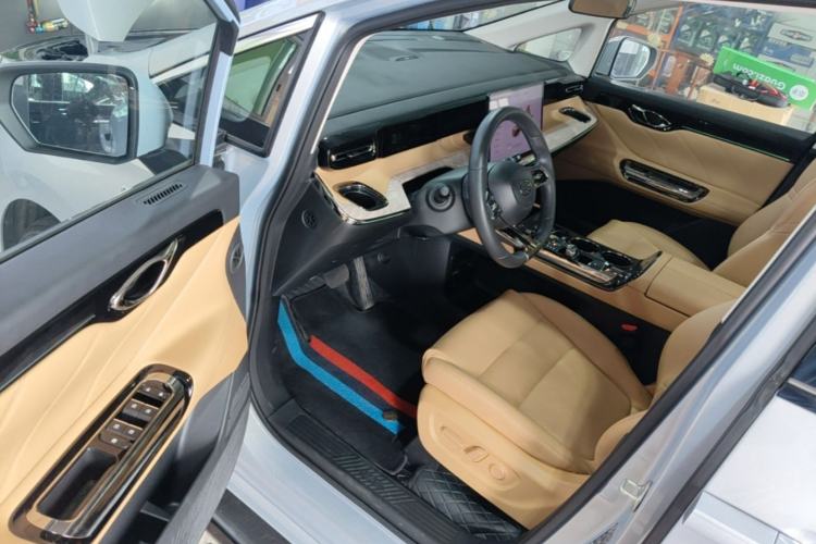 Used GAC Trumpchi E8 New Energy 2024 150km MAX+ Driver Seat