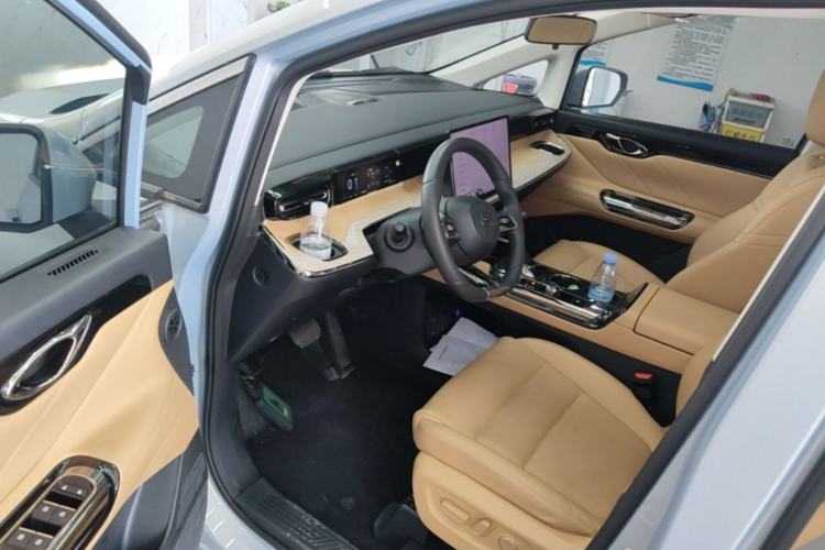 Used GAC Trumpchi E8 New Energy 2024 150km MAX+ Driver Seat